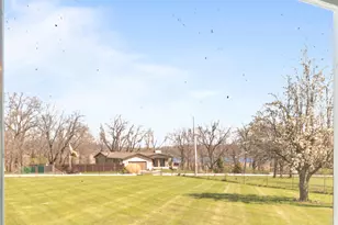 N3358 Hawthorn Rd, Geneva, WI 53147 - Photo 26