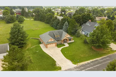 W2261 E Oak Ridge Dr, Ashippun, WI 53066 - Photo 40