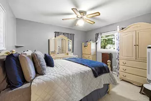 5805 W Fountain Ave, Milwaukee, WI 53223 - Photo 16