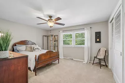 W182N8323  Georgetown Dr, Menomonee Falls, WI 53051 - Photo 36