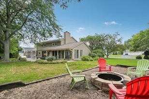 W182N8323 Georgetown Dr, Menomonee Falls, WI 53051 - Photo 8