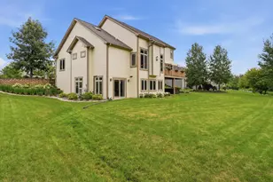1551 Fox River Run, Mukwonago, WI 53149 - Photo 34