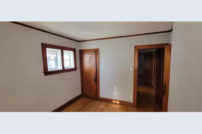 3827 N 24th Pl #A, Milwaukee, WI 53206 - Photo 8