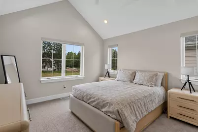1407 W Eastbrook Dr, Mequon, WI 53092 - Photo 24