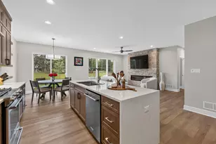1407 W Eastbrook Dr, Mequon, WI 53092 - Photo 8