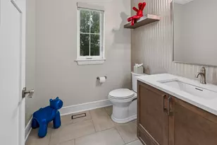 1407 W Eastbrook Dr, Mequon, WI 53092 - Photo 16