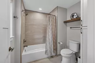 1407 W Eastbrook Dr, Mequon, WI 53092 - Photo 26