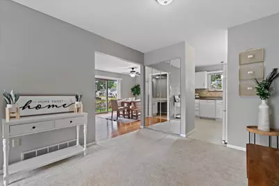 3807 W College Ave, Franklin, WI 53221 - Photo 10