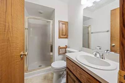9425 W Harrison Ave, West Allis, WI 53227 - Photo 16