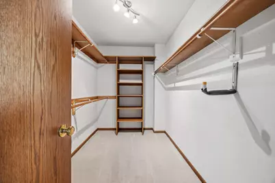 9425 W Harrison Ave, West Allis, WI 53227 - Photo 20