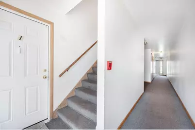 6036 W Kaul Ave, Milwaukee, WI 53218 - Photo 6