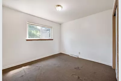 6036 W Kaul Ave, Milwaukee, WI 53218 - Photo 20