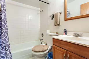 6036 W Kaul Ave, Milwaukee, WI 53218 - Photo 16