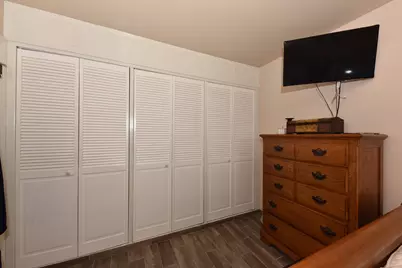2861 S 55th St, Milwaukee, WI 53219 - Photo 14
