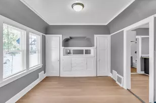 3573 N 11th St, Milwaukee, WI 53206 - Photo 4