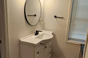 628 N 9th St, Manitowoc, WI 54220 - Photo 24