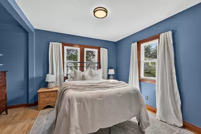 1206 S 91st St, West Allis, WI 53214 - Photo 4