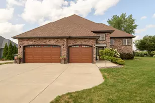 647 E Clancy St, Jefferson, WI 53549 - Photo 1