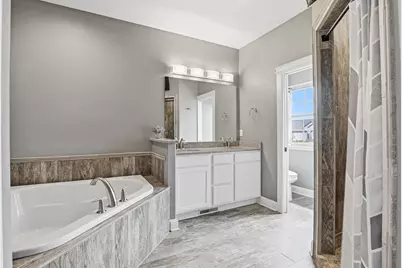 647 E Clancy St, Jefferson, WI 53549 - Photo 14