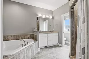 647 E Clancy St, Jefferson, WI 53549 - Photo 14