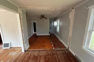 1926 S 16th St, Sheboygan, WI 53081 - Photo 6