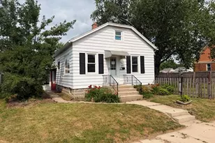 1926 S 16th St, Sheboygan, WI 53081 - Photo 1