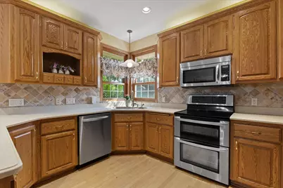 S67W20039  Benjamin Ct, Muskego, WI 53150 - Photo 24