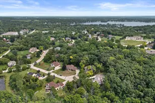 S67W20039 Benjamin Ct, Muskego, WI 53150 - Photo 4