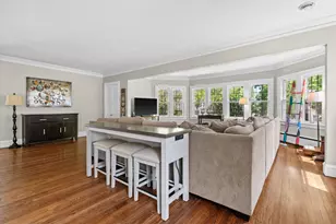 609 E Lake View Ave, Whitefish Bay, WI 53217 - Photo 2