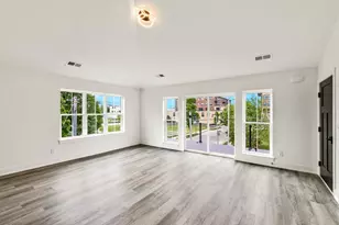 228 E Brown St, Milwaukee, WI 53212 - Photo 4