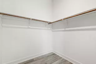 228 E Brown St, Milwaukee, WI 53212 - Photo 16