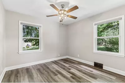 4640 N 149th St, Brookfield, WI 53005 - Photo 18
