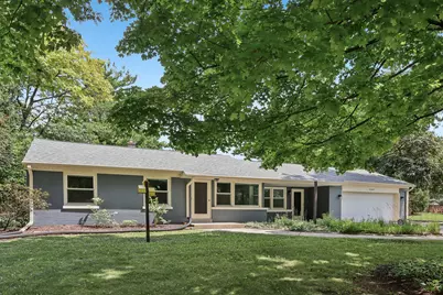 4640 N 149th St, Brookfield, WI 53005 - Photo 2