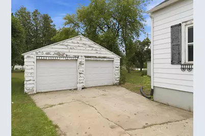 2619  14th St, Two Rivers, WI 54241 - Photo 16