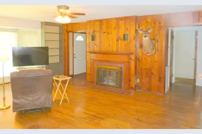 227  3rd St, Pewaukee, WI 53072 - Photo 8