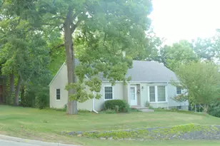 227 3rd St, Pewaukee, WI 53072 - Photo 1