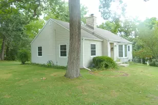 227 3rd St, Pewaukee, WI 53072 - Photo 24