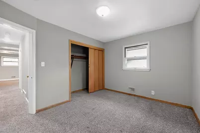 8000 W Mill Rd, Milwaukee, WI 53218 - Photo 28