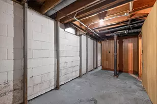8000 W Mill Rd, Milwaukee, WI 53218 - Photo 34