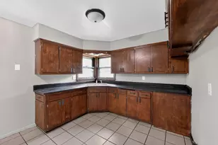 8000 W Mill Rd, Milwaukee, WI 53218 - Photo 18