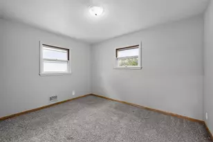 8000 W Mill Rd, Milwaukee, WI 53218 - Photo 20