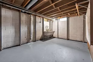 8000 W Mill Rd, Milwaukee, WI 53218 - Photo 36