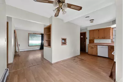 7836 W Beckett Ave, Milwaukee, WI 53218 - Photo 14