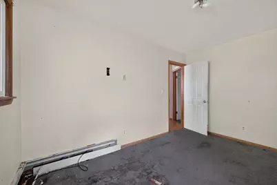 7836 W Beckett Ave, Milwaukee, WI 53218 - Photo 18