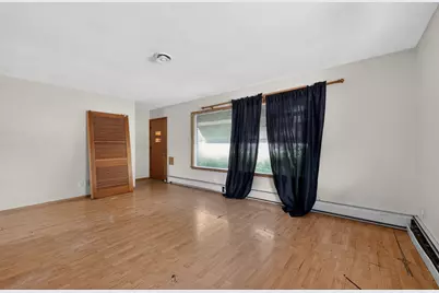 7836 W Beckett Ave, Milwaukee, WI 53218 - Photo 8