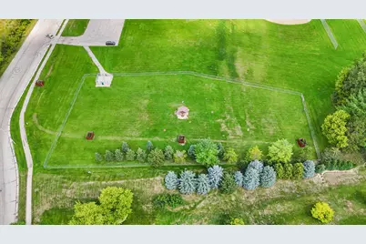 1205  Huron Way, Hartford, WI 53027 - Photo 40