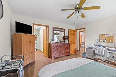 1205  Huron Way, Hartford, WI 53027 - Photo 12