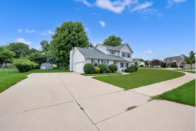 7941 S Cecily Dr, Oak Creek, WI 53154 - Photo 22