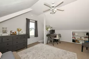 2059 S 68th St, West Allis, WI 53219 - Photo 16