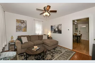 2059 S 68th St, West Allis, WI 53219 - Photo 6